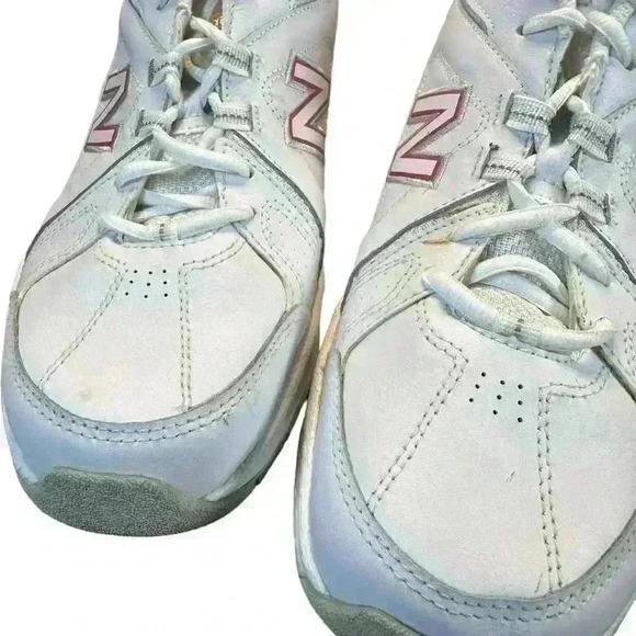 Women’s New Balance 608 White Pink Leather‎ Size 11 Tennis Running Sneaker Shoe - Picture 4 of 9